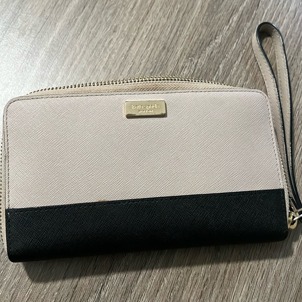 Kate spade pink and black wristlet wallet like new